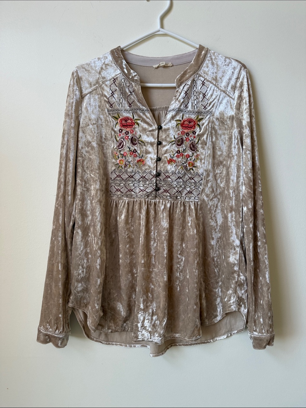 Mystree embroidered velour blouse top boho boutique brand